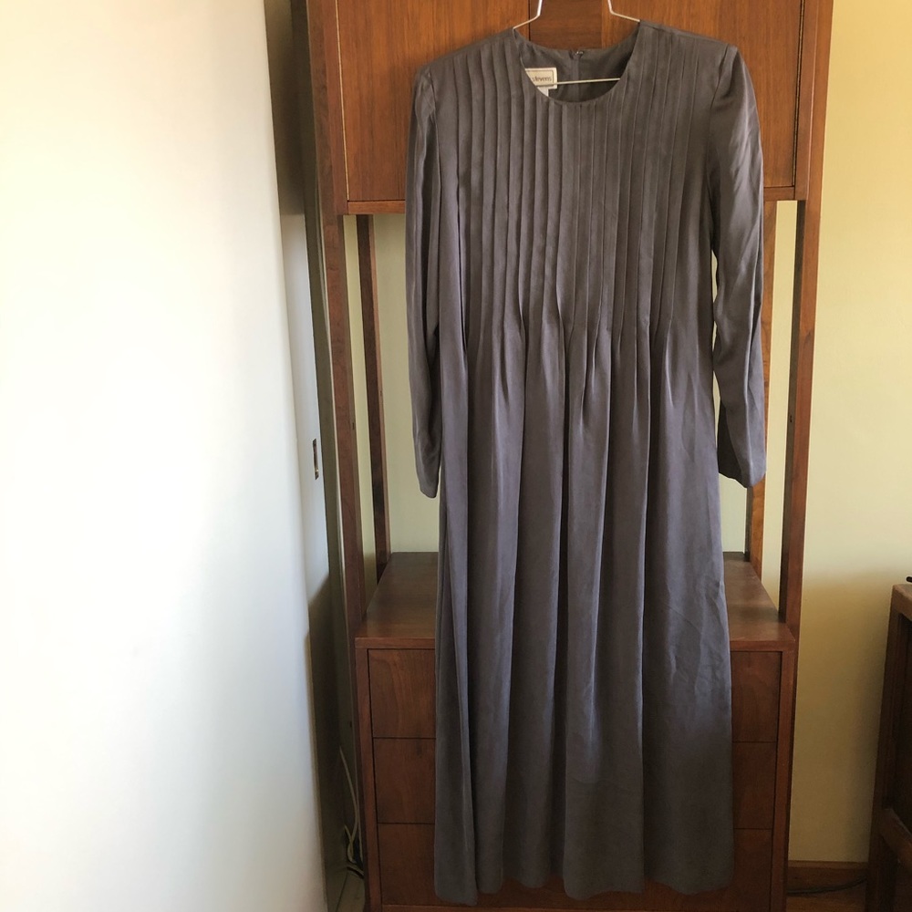 SOLD • pleated bodice flowy dress